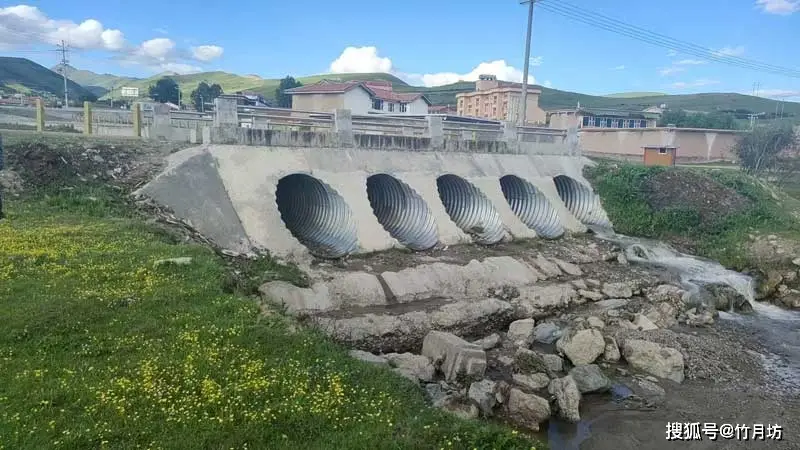 鋼波紋管涵：為何它能替代傳統(tǒng)水泥涵洞？